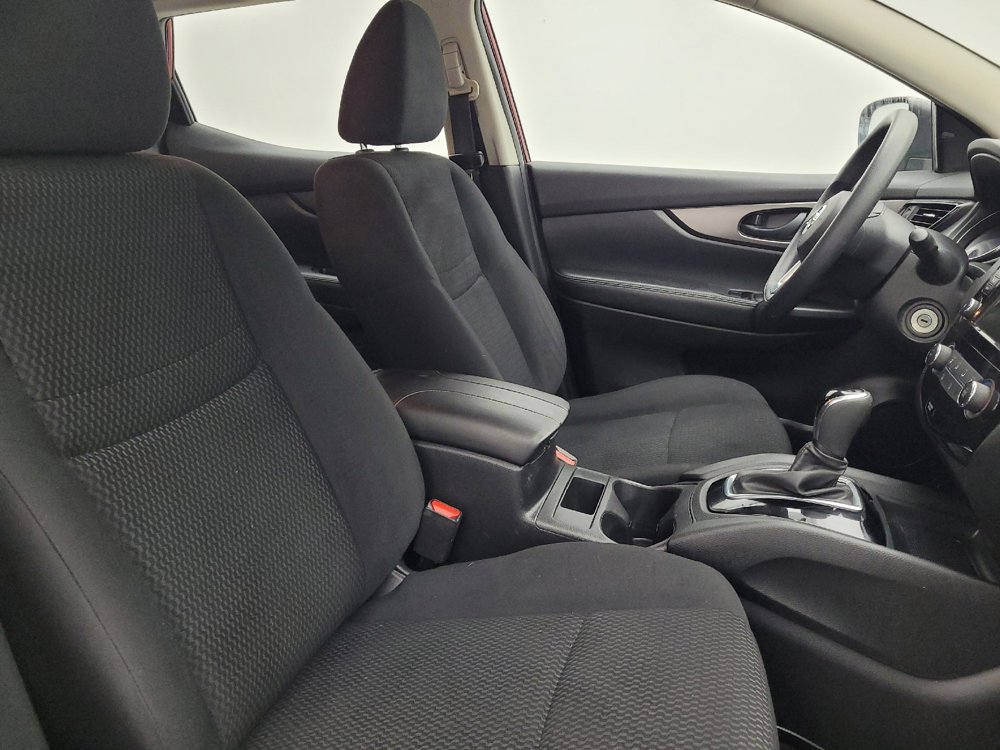 Used 2019 Nissan Rogue Sport S image 21