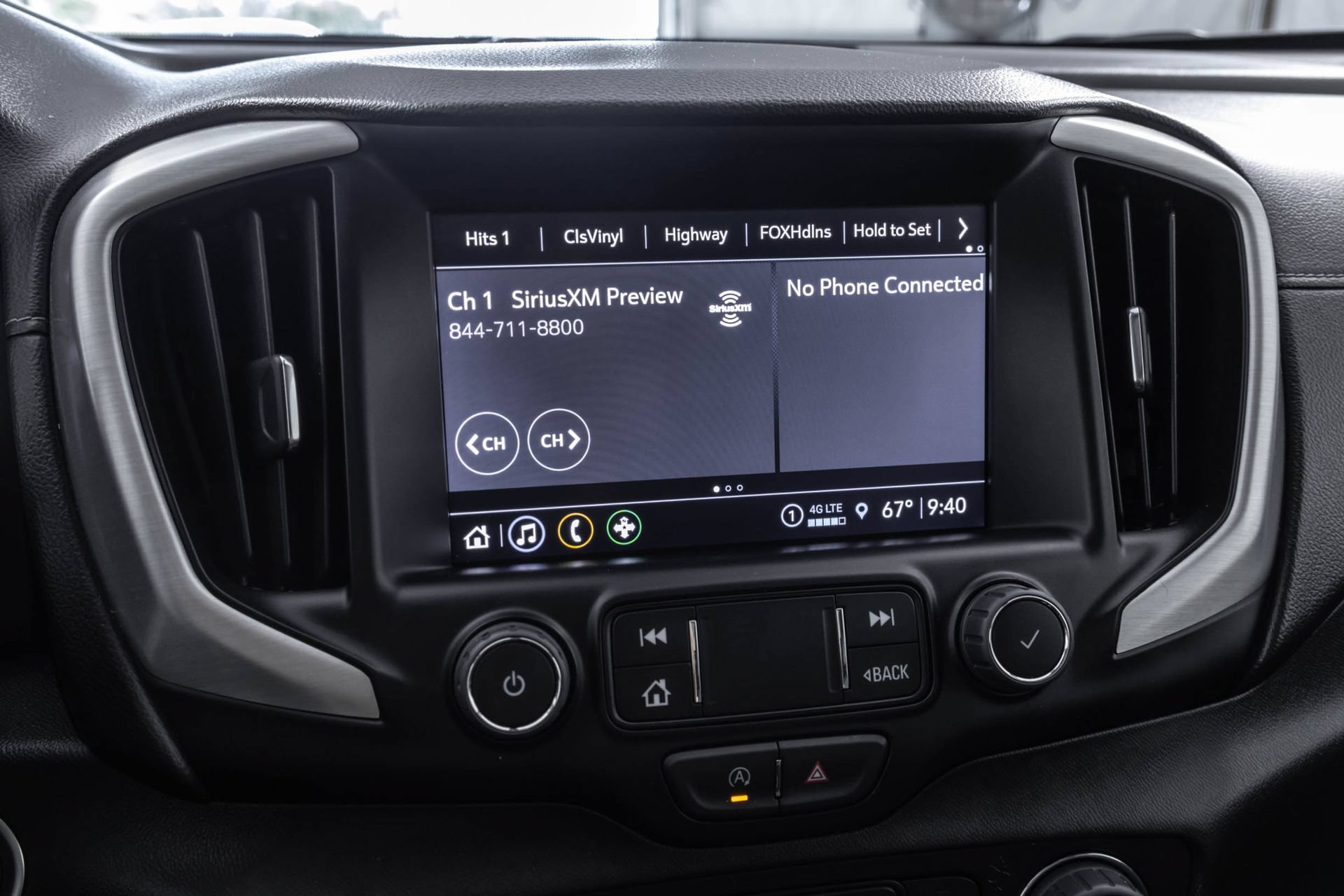 Certified 2023 GMC Terrain SLT w/ Tech Package AWD/4WD image 30