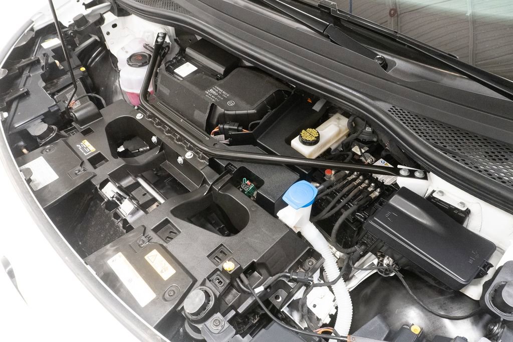 Used 2023 Volkswagen ID.4 Pro S image 5