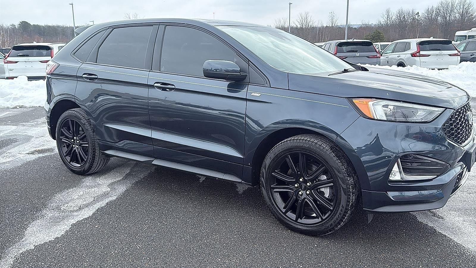 Used 2024 Ford Edge ST-Line w/ Cargo Accessory Package AWD/4WD image 2