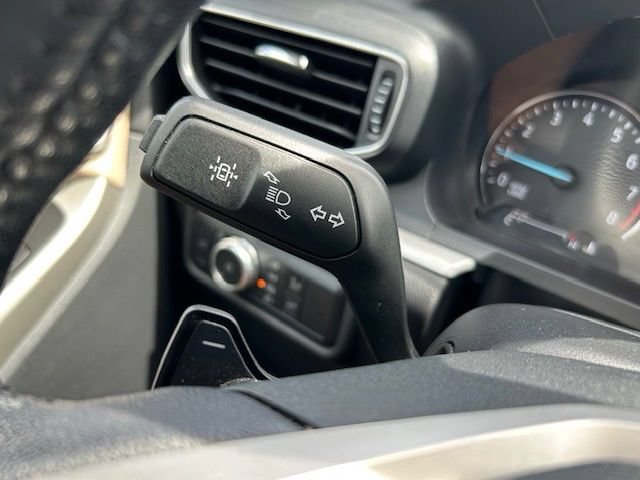 Used 2021 Ford Explorer XLT w/ Equipment Group 202A AWD/4WD image 33