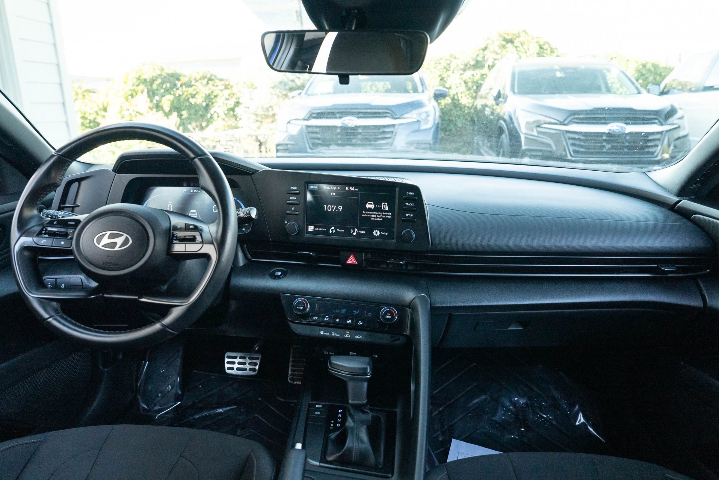 Used 2025 Hyundai Elantra Sport w/ Cargo Package FWD image 18