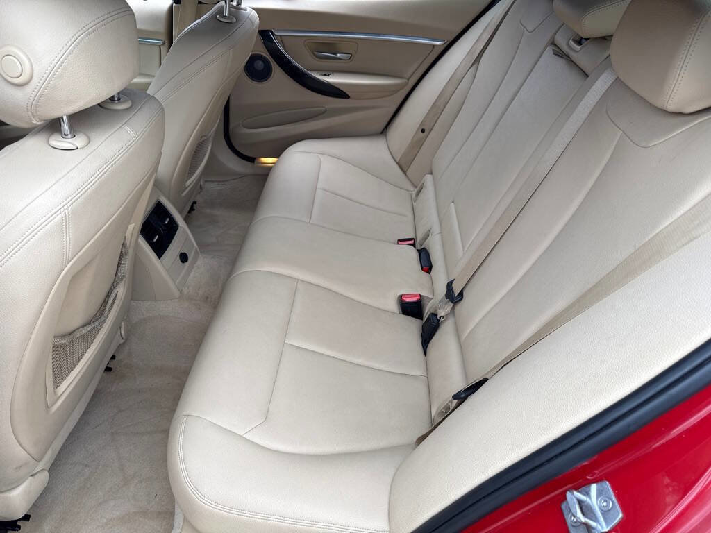 Used 2016 BMW 328i Sedan RWD image 11