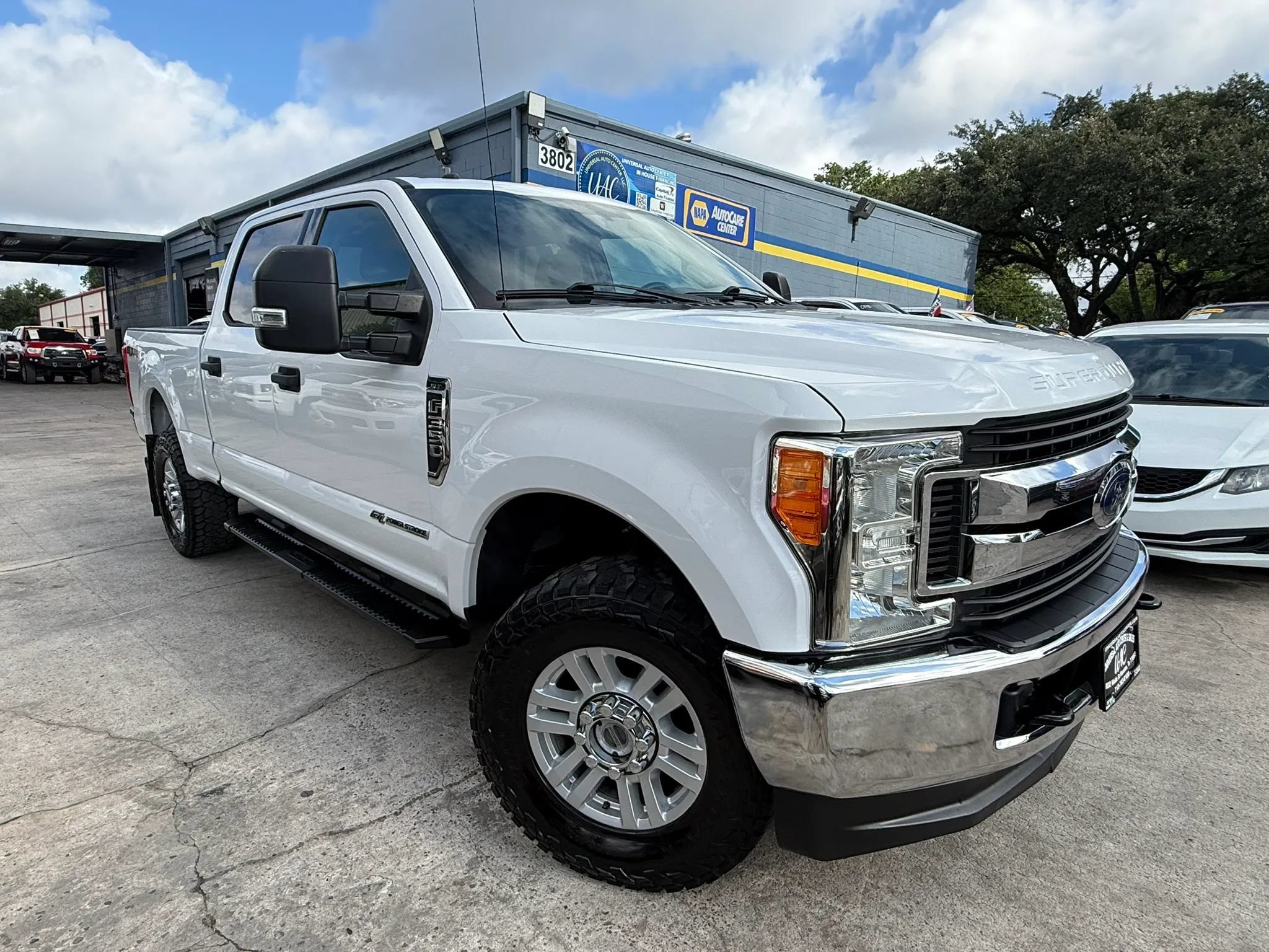 Used 2019 Ford F350 XLT AWD/4WD image 1