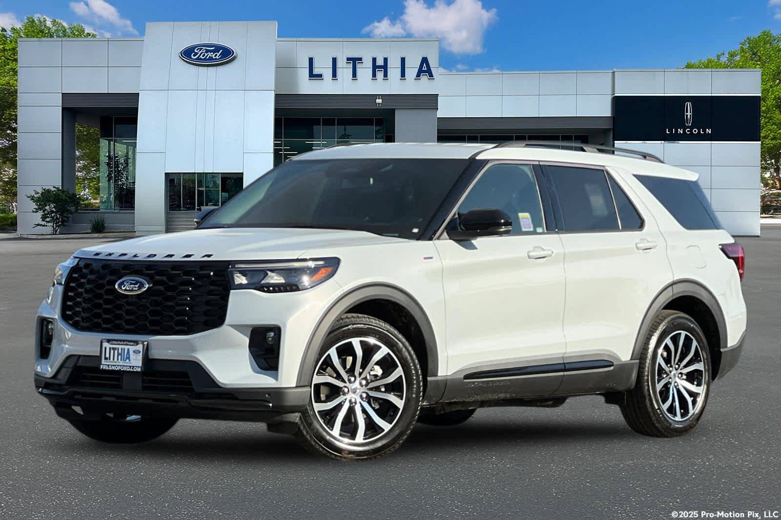 New 2026 Ford Explorer ST-Line w/ Premium Package
