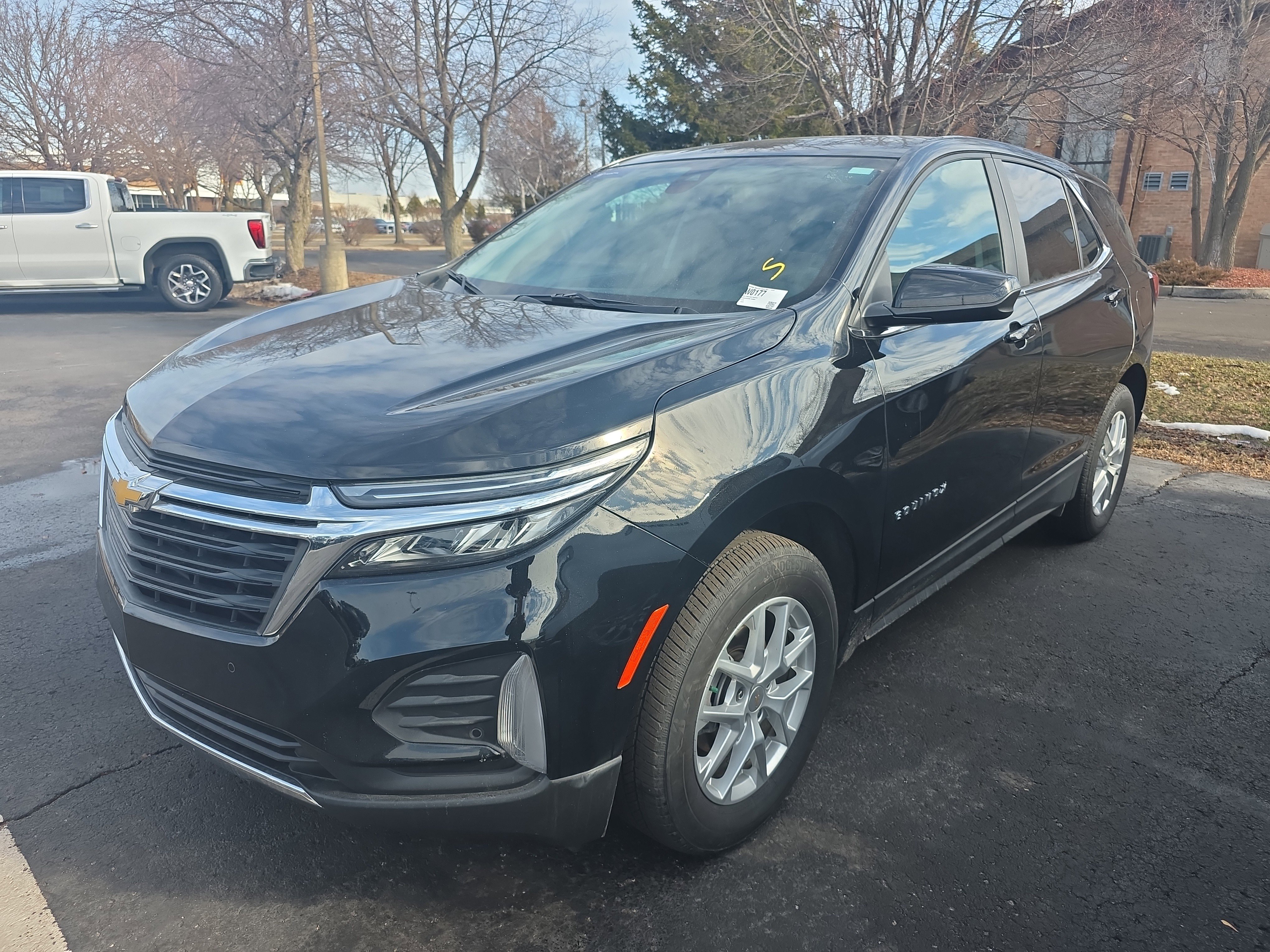 Used 2024 Chevrolet Equinox LT w/ LPO, Floor Liner Package image 2