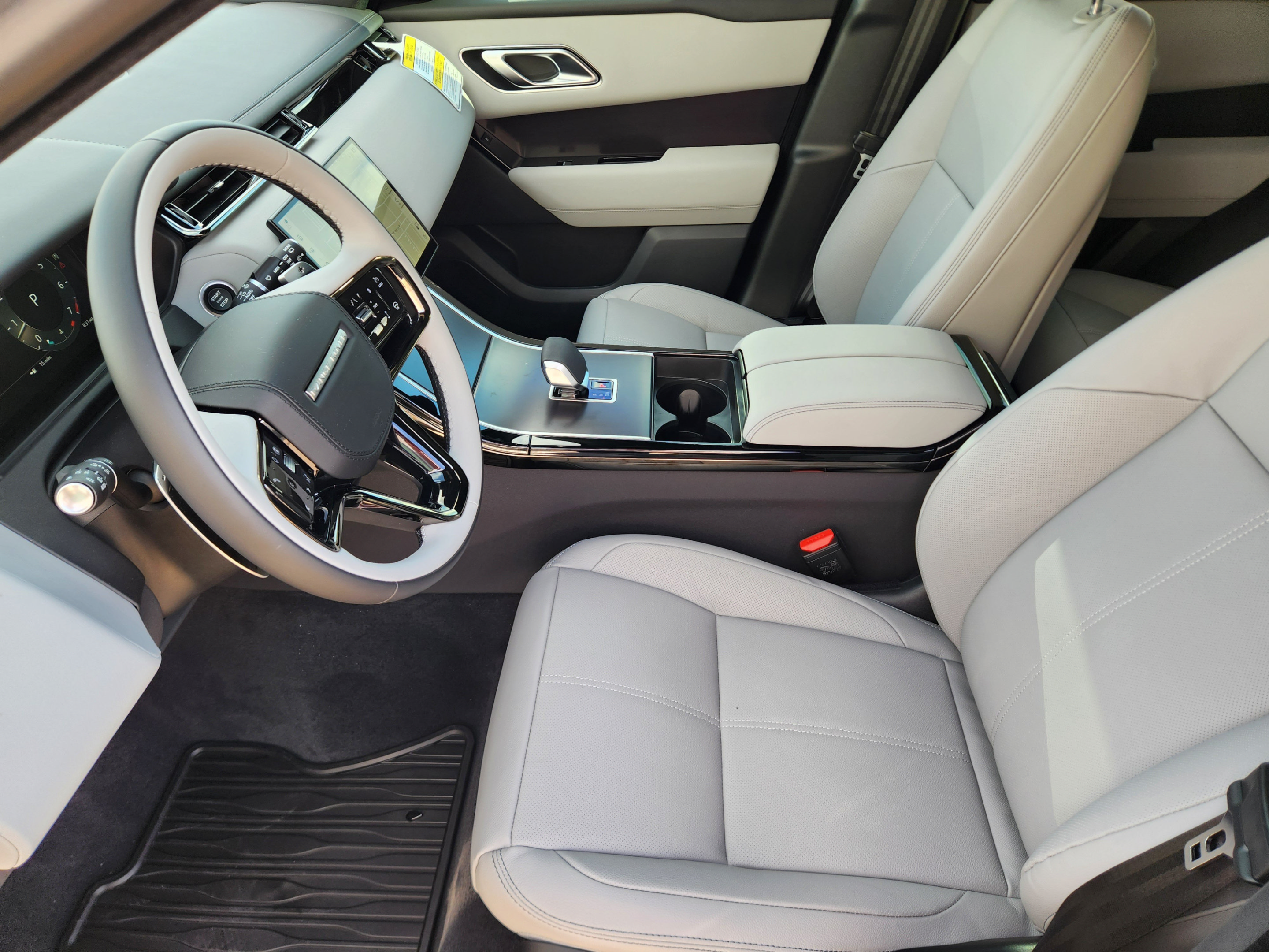 New 2026 Land Rover Range Rover Velar Belgravia AWD/4WD image 8