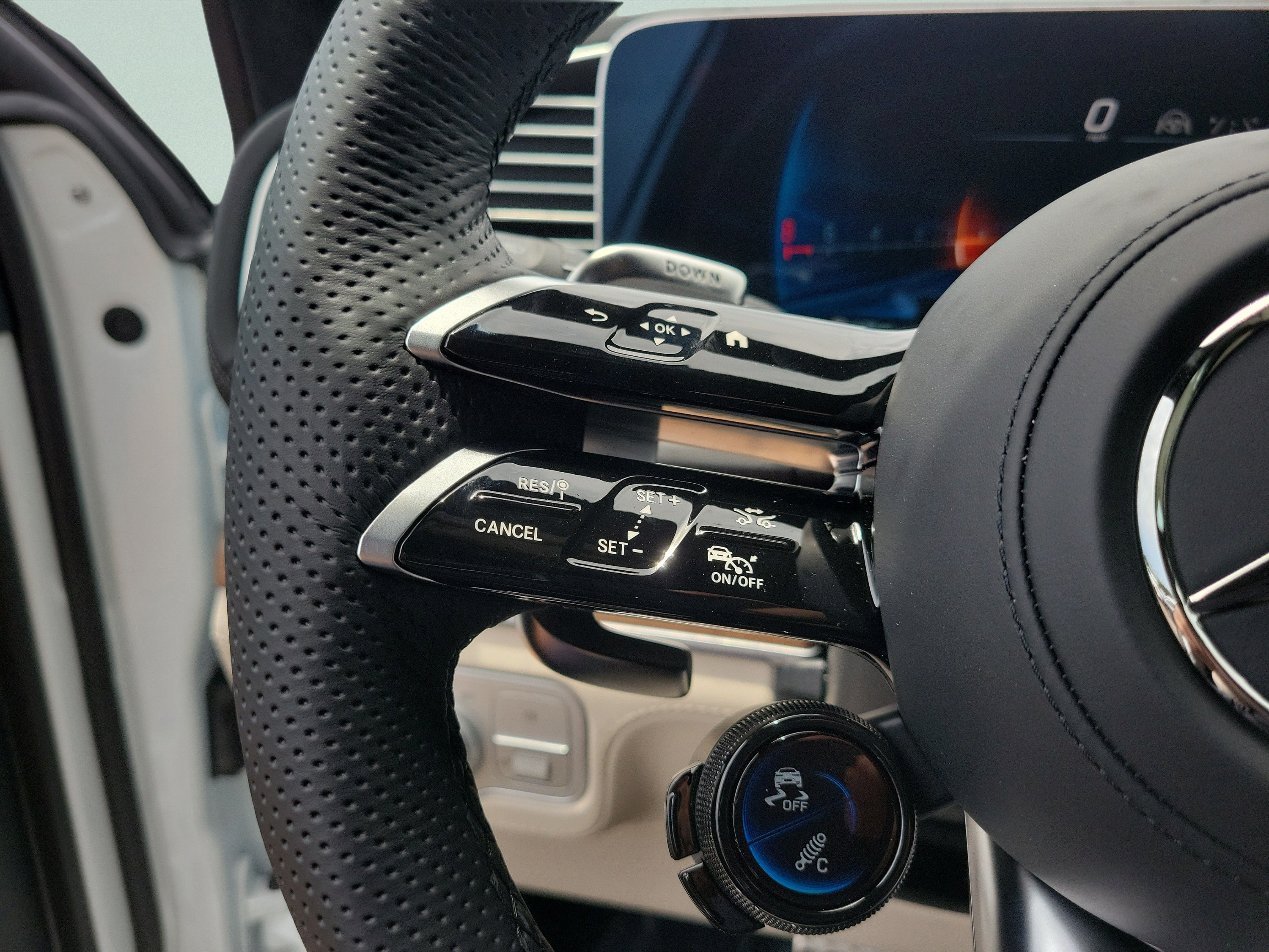 New 2026 Mercedes-Benz GLS 63 AMG 4MATIC image 25
