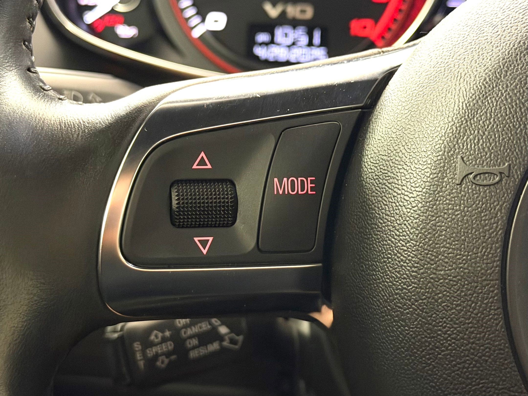 Used 2012 Audi R8 V10 AWD/4WD image 16