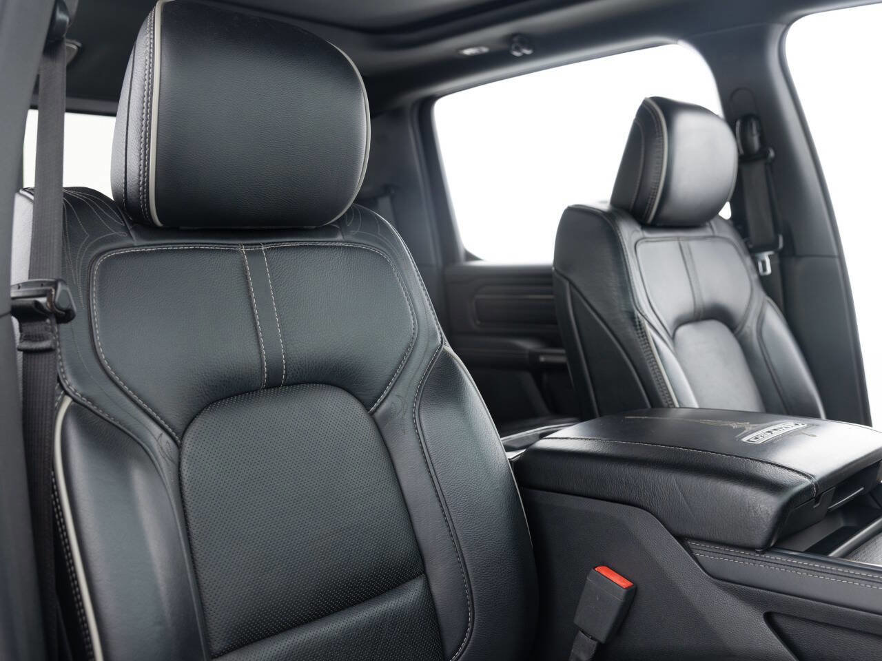 Used 2019 RAM 1500 Limited image 30