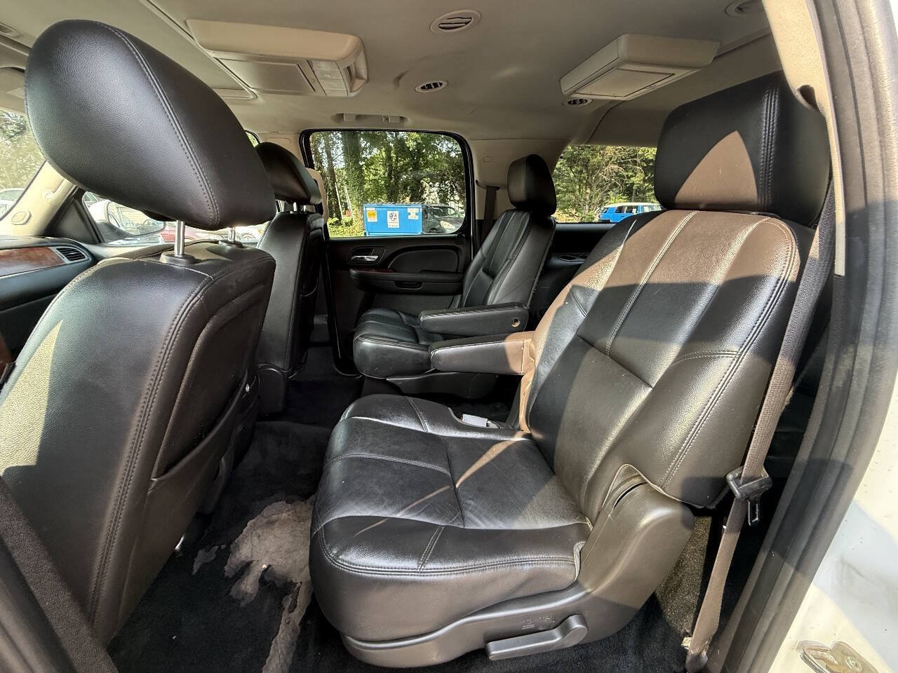 Used 2012 Chevrolet Suburban LT AWD/4WD image 19