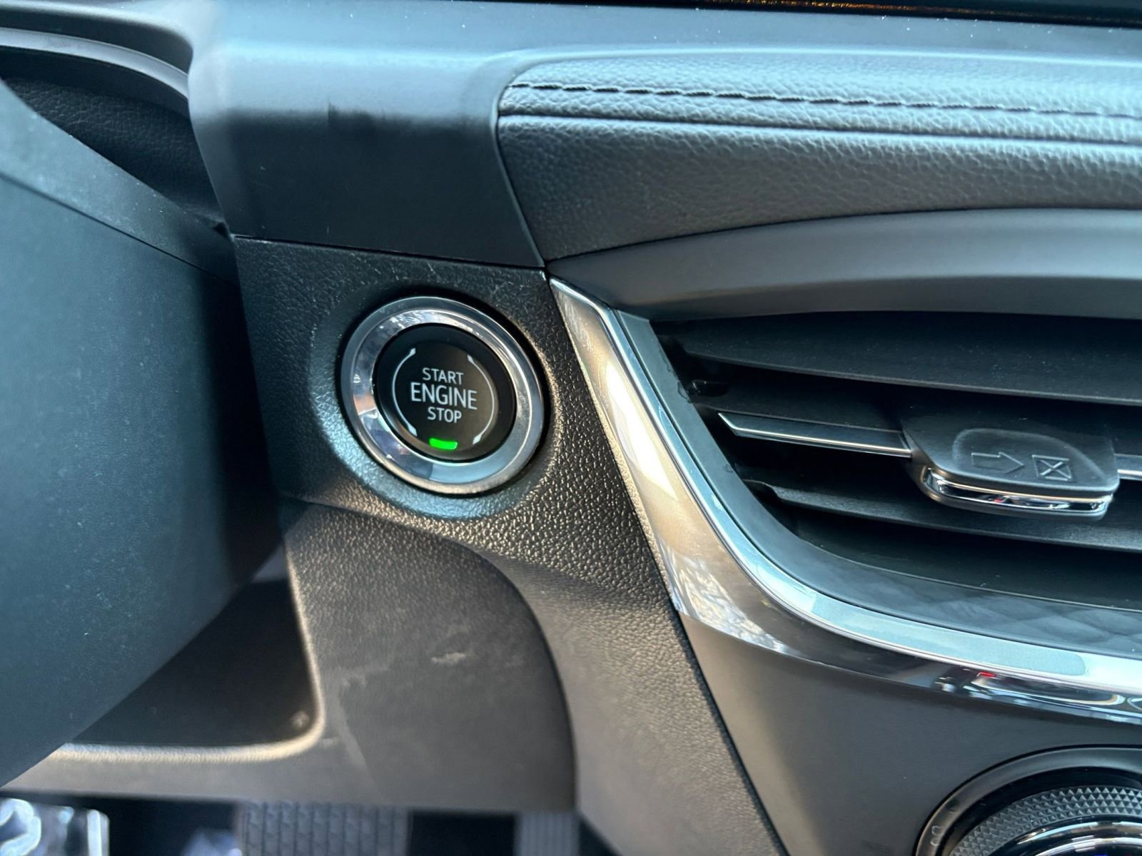 Used 2025 Buick Encore GX Preferred FWD image 23