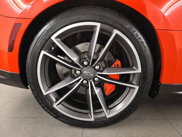 Used 2018 Chevrolet Camaro SS w/ Hot Wheels Edition RWD image 16