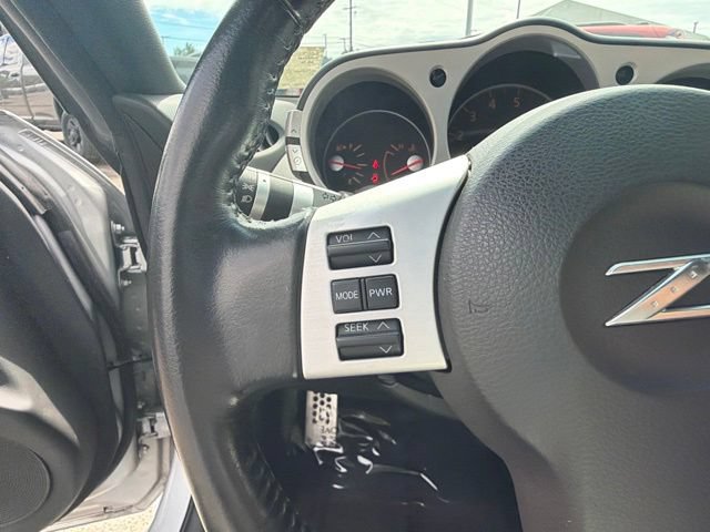 Used 2007 Nissan 350Z Touring RWD image 16