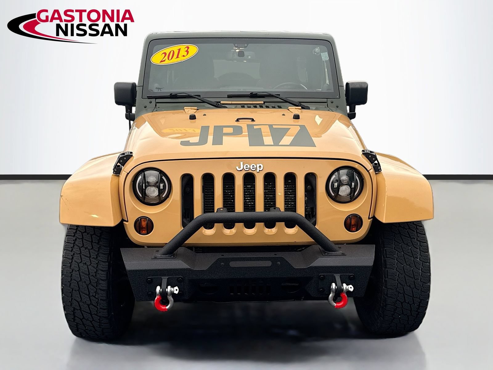 Used 2013 Jeep Wrangler Unlimited Sahara w/ Connectivity Group AWD/4WD image 2