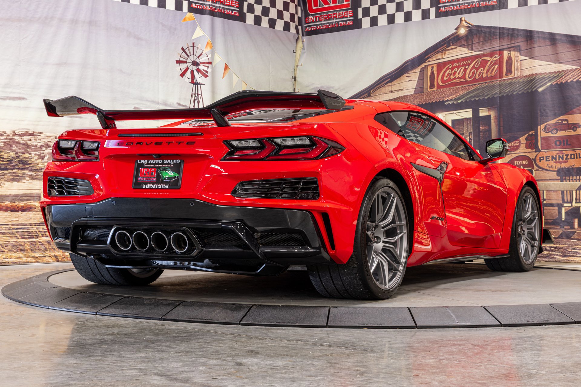 Used 2023 Chevrolet Corvette Z06 w/ Z07 Performance Package image 7