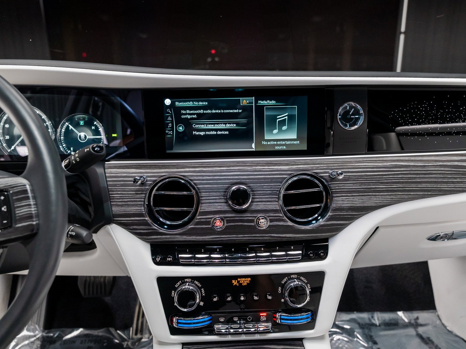 Used 2021 Rolls-Royce Ghost image 46