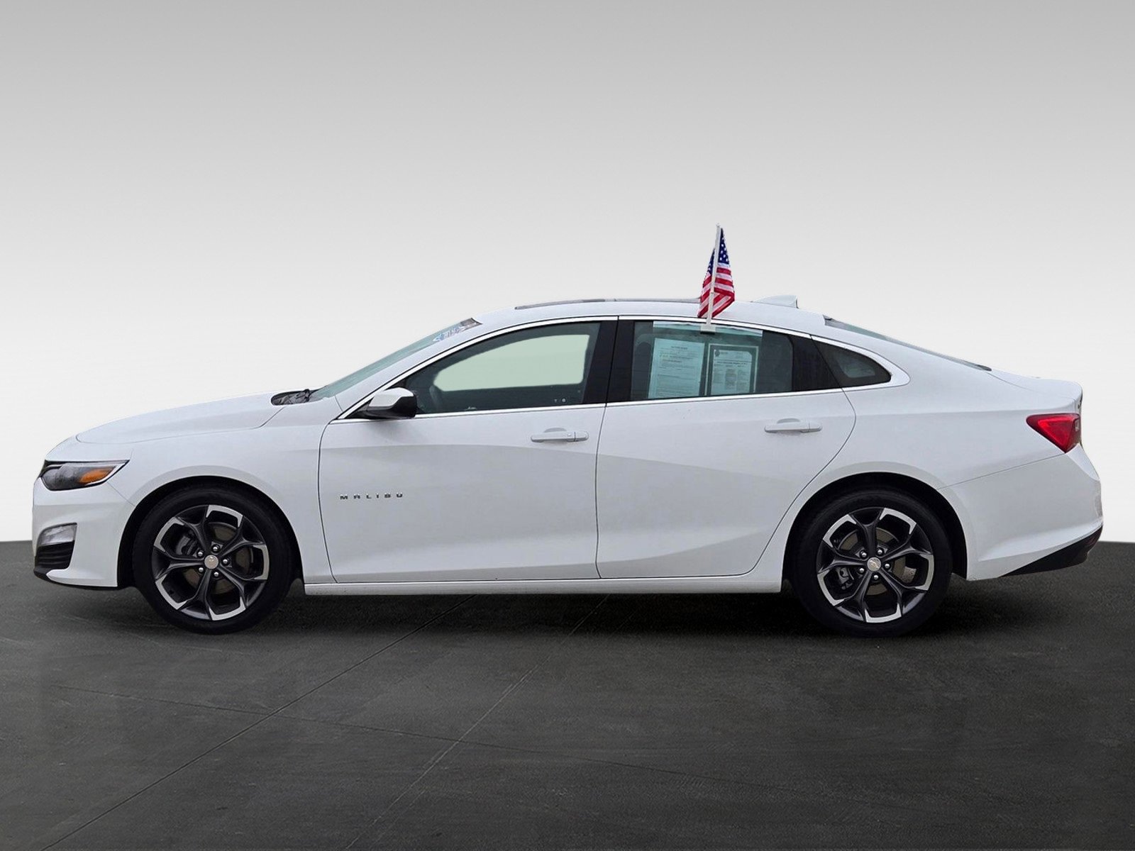 Used 2023 Chevrolet Malibu LT image 8