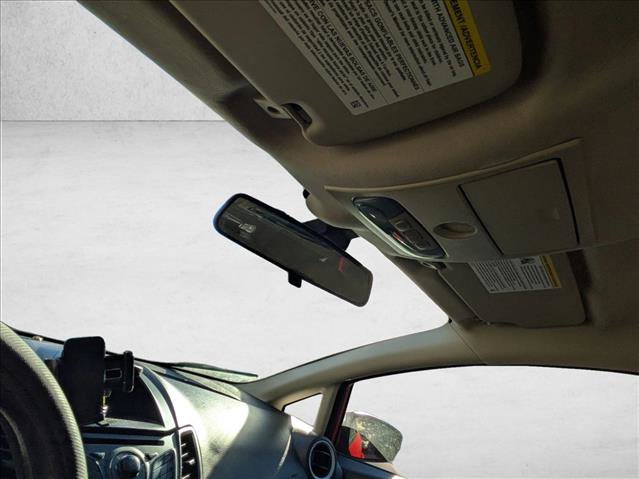 Used 2014 Ford Fiesta SE image 21