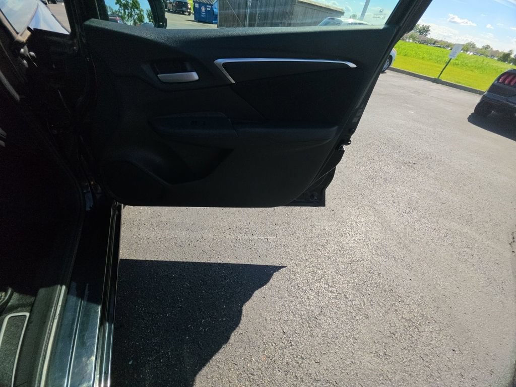 Used 2015 Honda Fit EX image 31