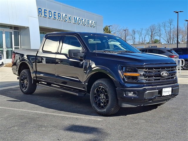 New 2025 Ford F150 XLT w/ Equipment Group 302A MID image 2