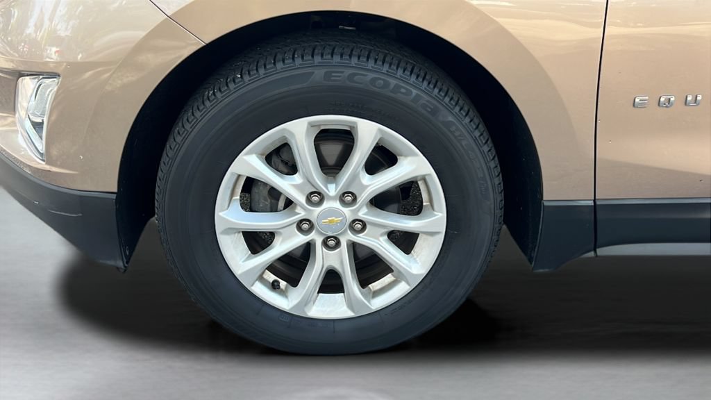 Used 2018 Chevrolet Equinox LT w/ Sun & Infotainment Package FWD image 26