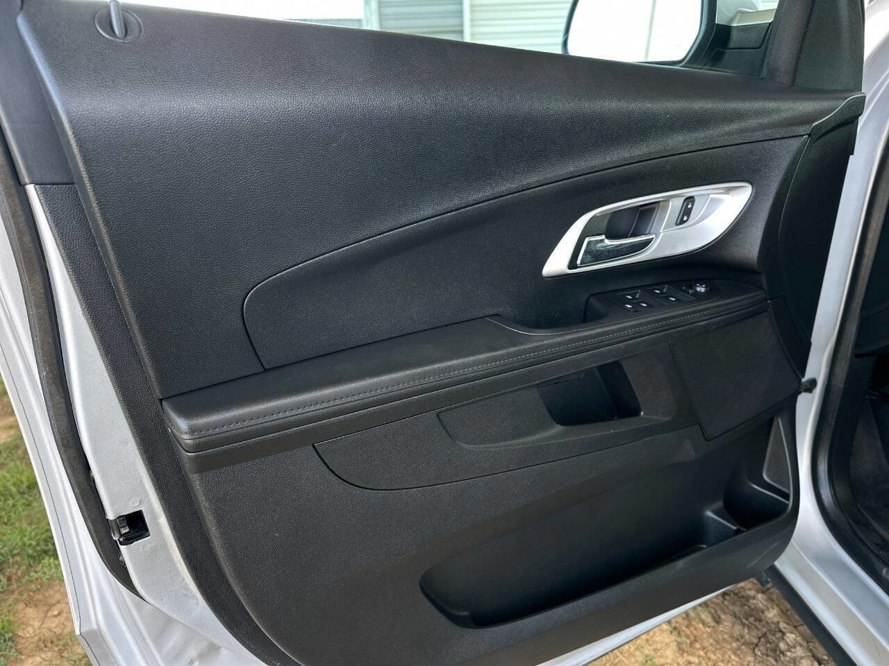 Used 2016 Chevrolet Equinox LT w/ Convenience Package image 12