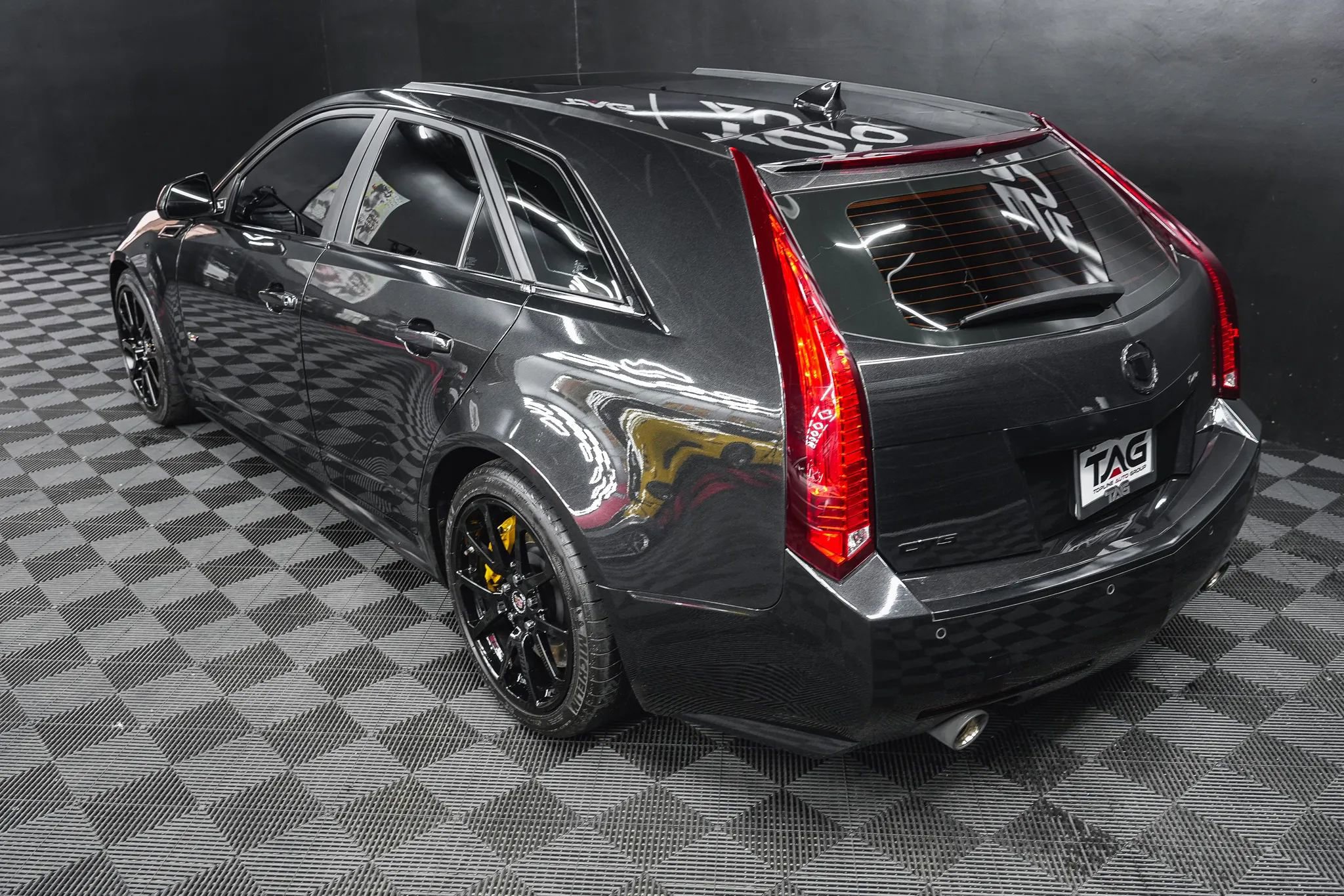 Used 2014 Cadillac CTS V image 31