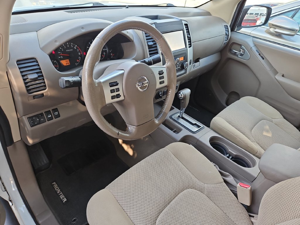 Used 2019 Nissan Frontier SV w/ Value Truck Package AWD/4WD image 19