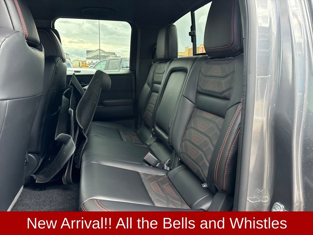 Used 2025 Nissan Frontier PRO-4X w/ Pro Premium Package image 26