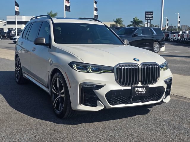 Used 2020 BMW X7 M50i w/ Dynamic Handling Package AWD/4WD image 3