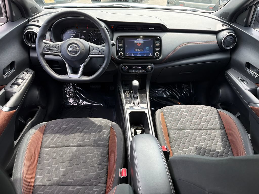 Certified 2021 Nissan Kicks SR FWD image 19