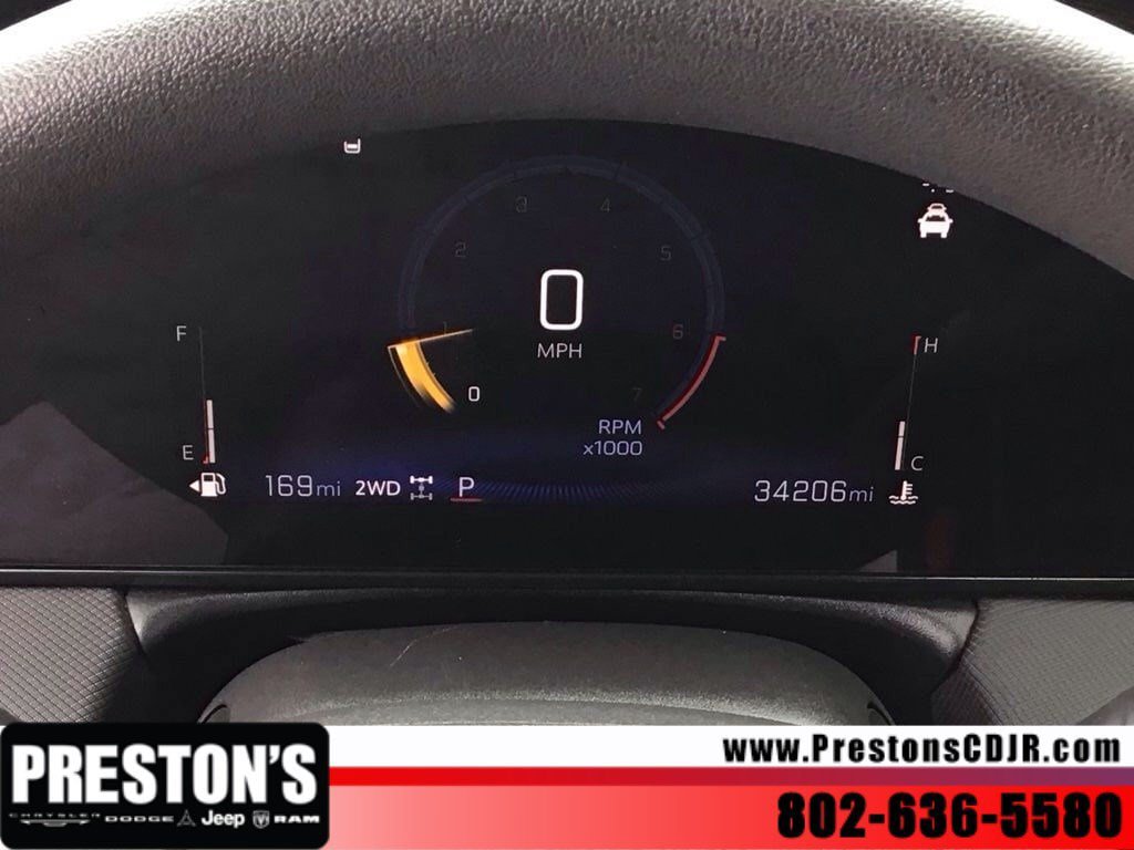 Used 2025 Chevrolet TrailBlazer LT AWD/4WD image 17