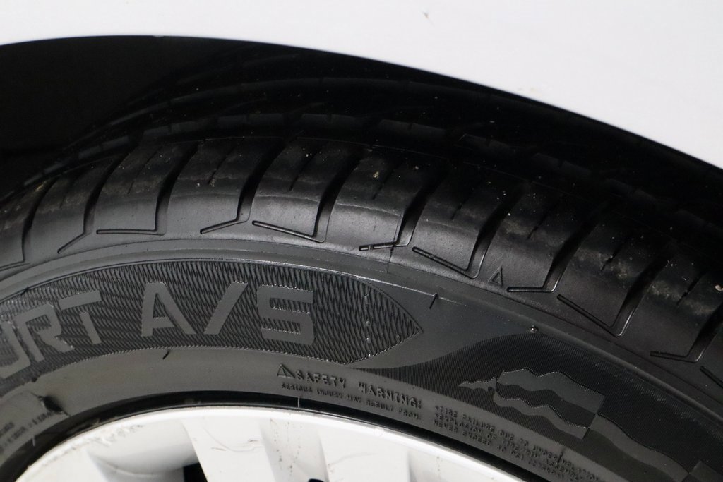 Certified 2023 Nissan Leaf S image 19