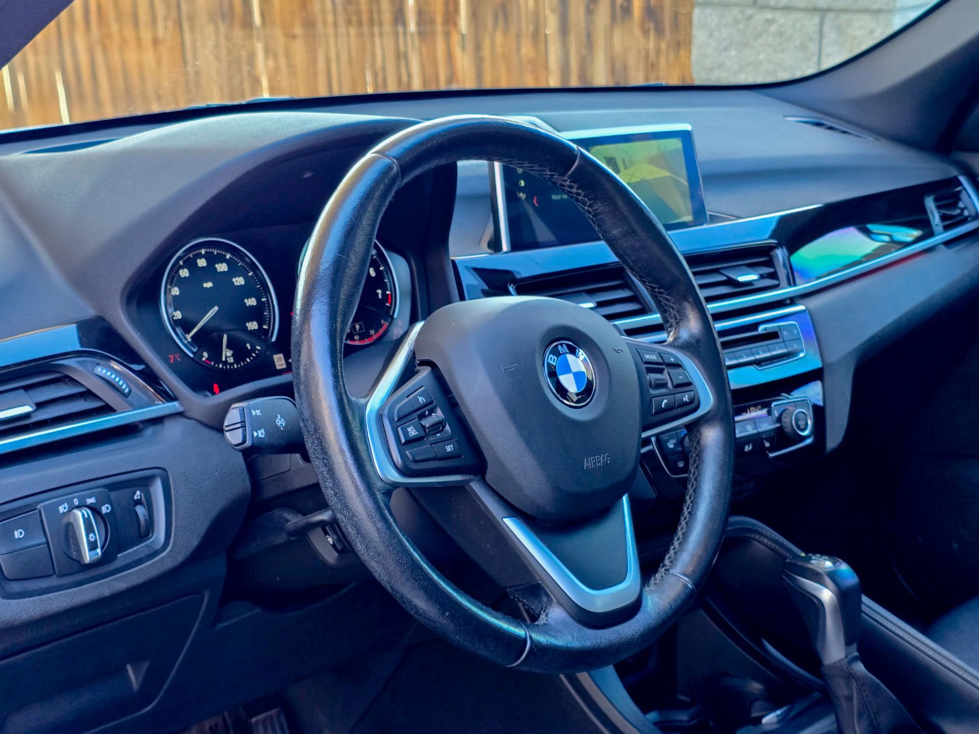 Used 2018 BMW X1 xDrive28i w/ Premium Package image 6