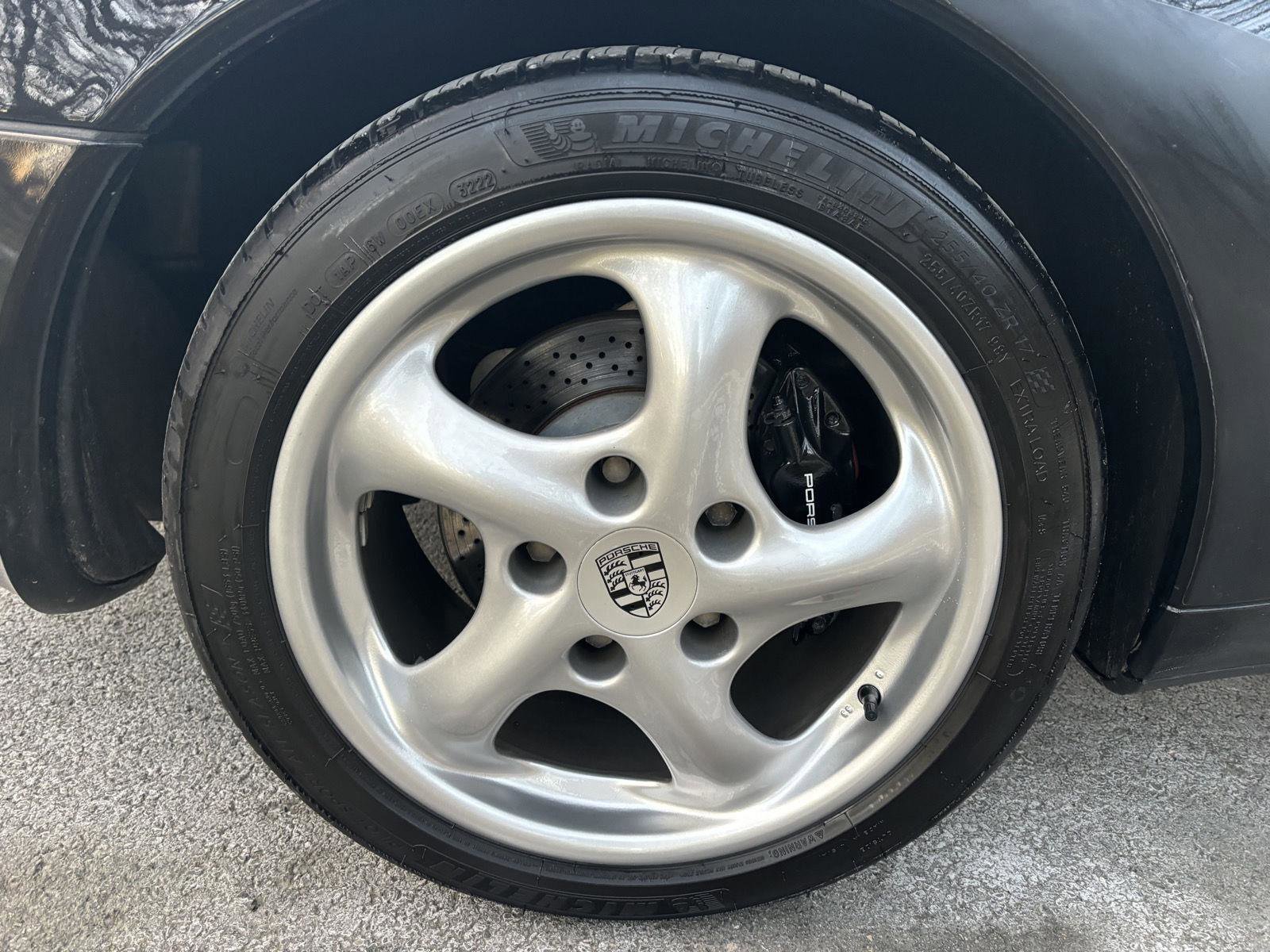 Used 1998 Porsche 911 Carrera image 27