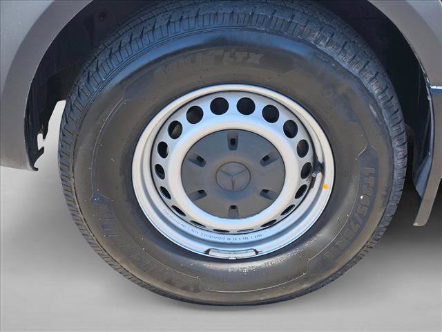 Used 2023 Mercedes-Benz Sprinter 2500 image 23