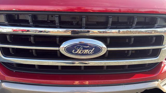 Used 2022 Ford F150 Lariat w/ Equipment Group 501A Mid AWD/4WD image 11