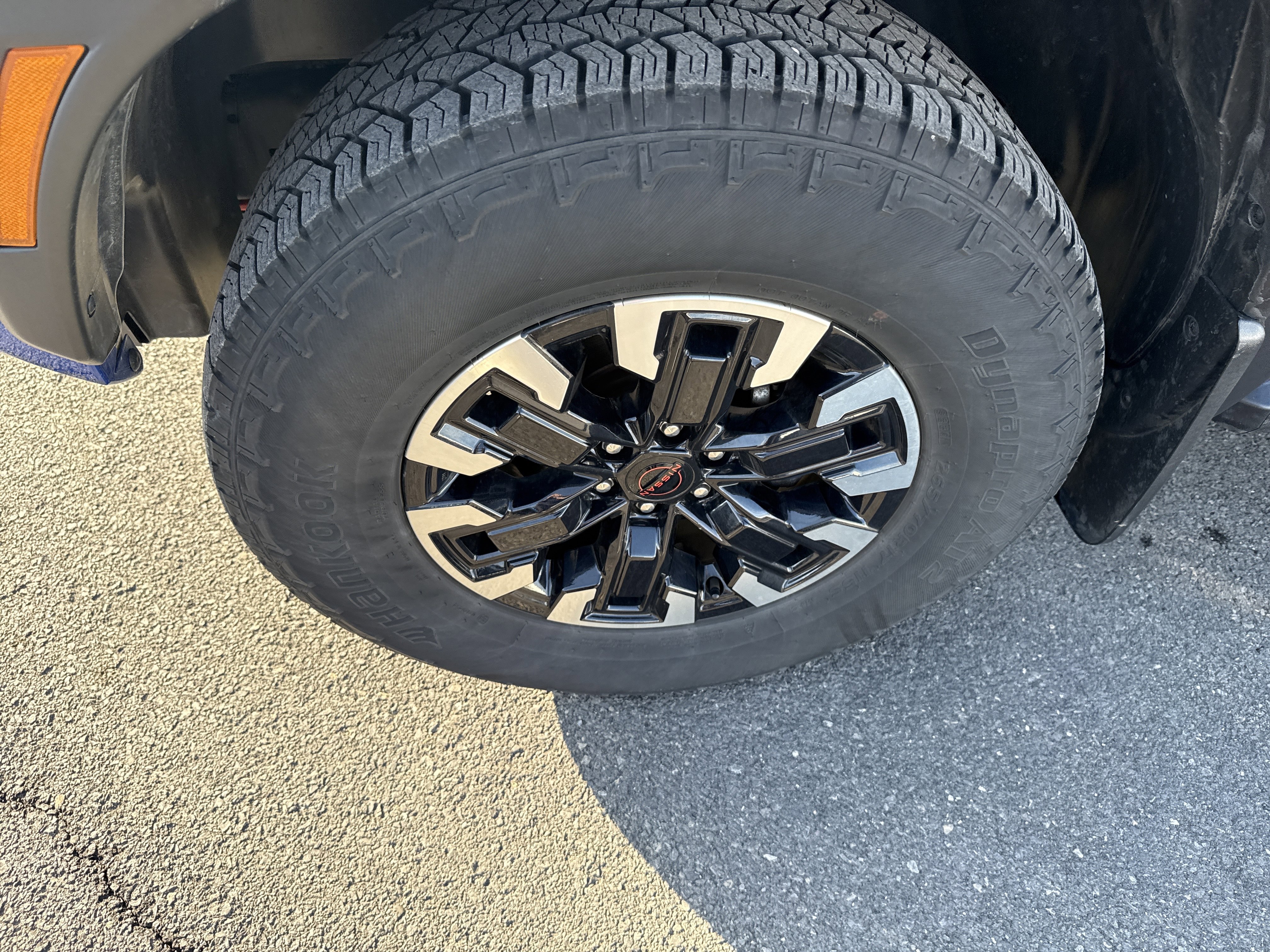 Used 2024 Nissan Frontier PRO-4X w/ Technology Package image 10