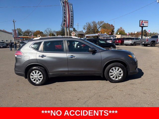 Used 2014 Nissan Rogue S FWD image 2