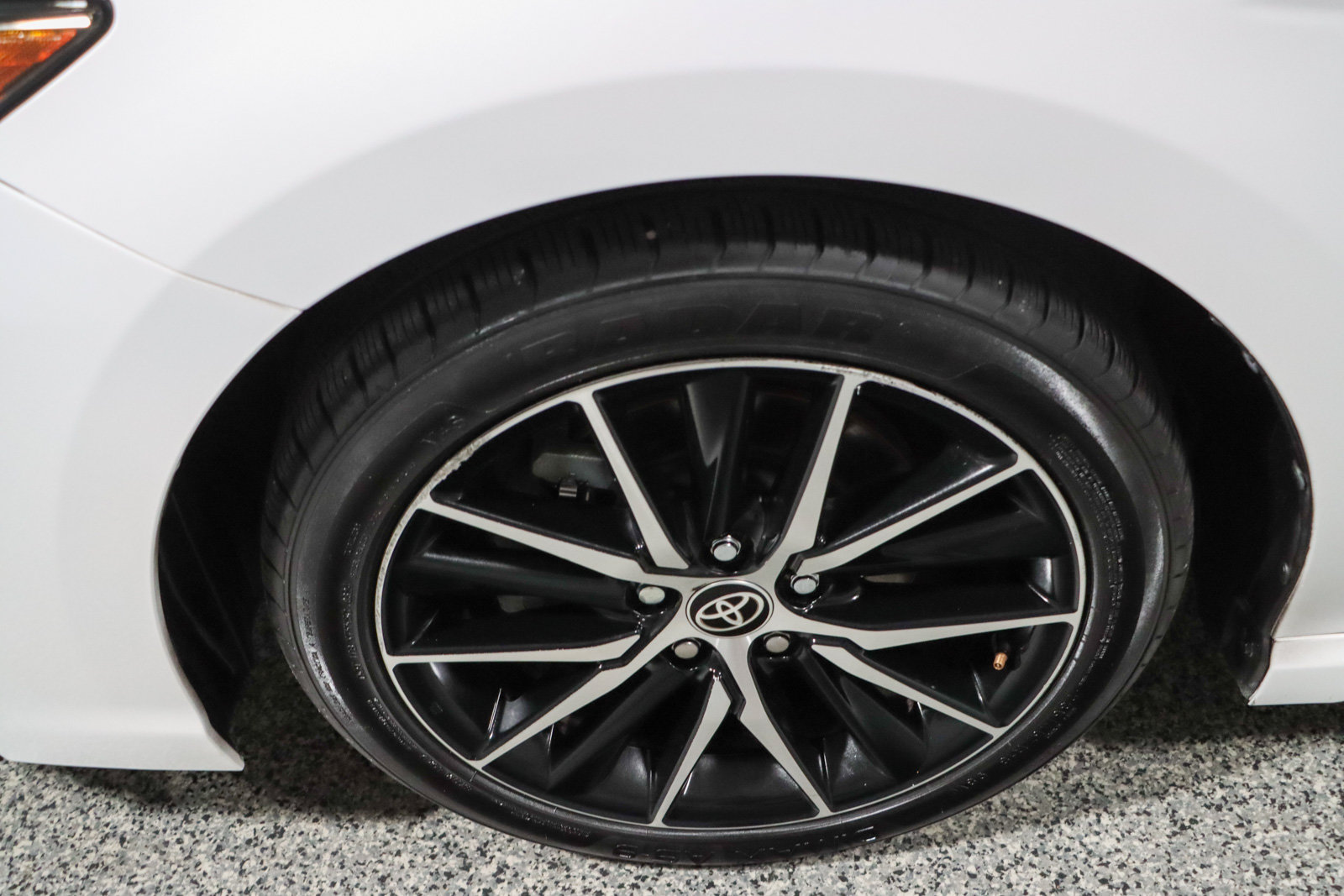 Used 2023 Toyota Camry SE FWD image 11
