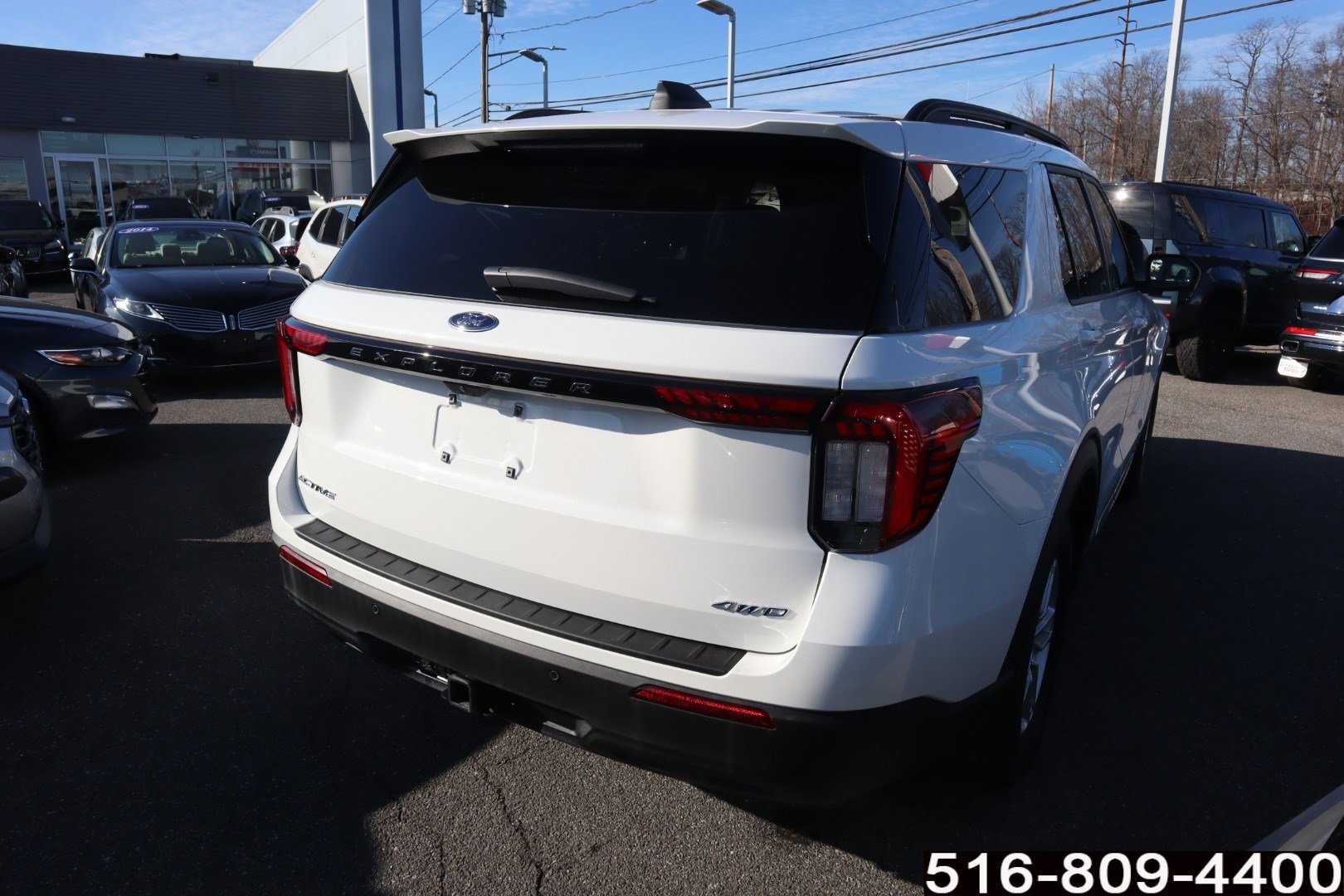 Used 2025 Ford Explorer Active image 4
