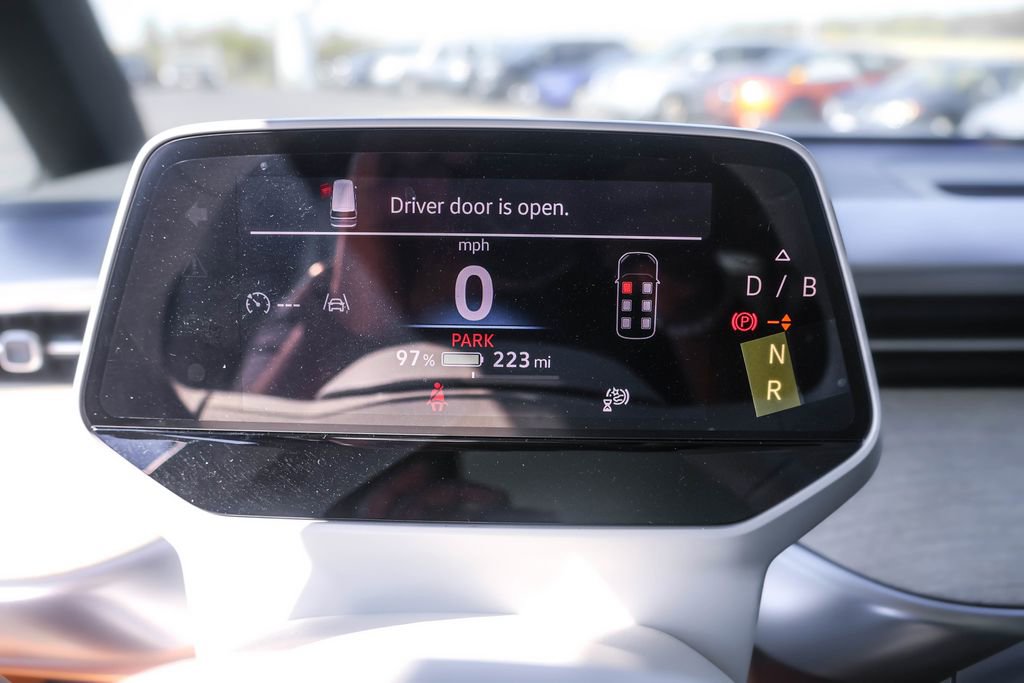 New 2025 Volkswagen ID. Buzz Pro S Plus image 24