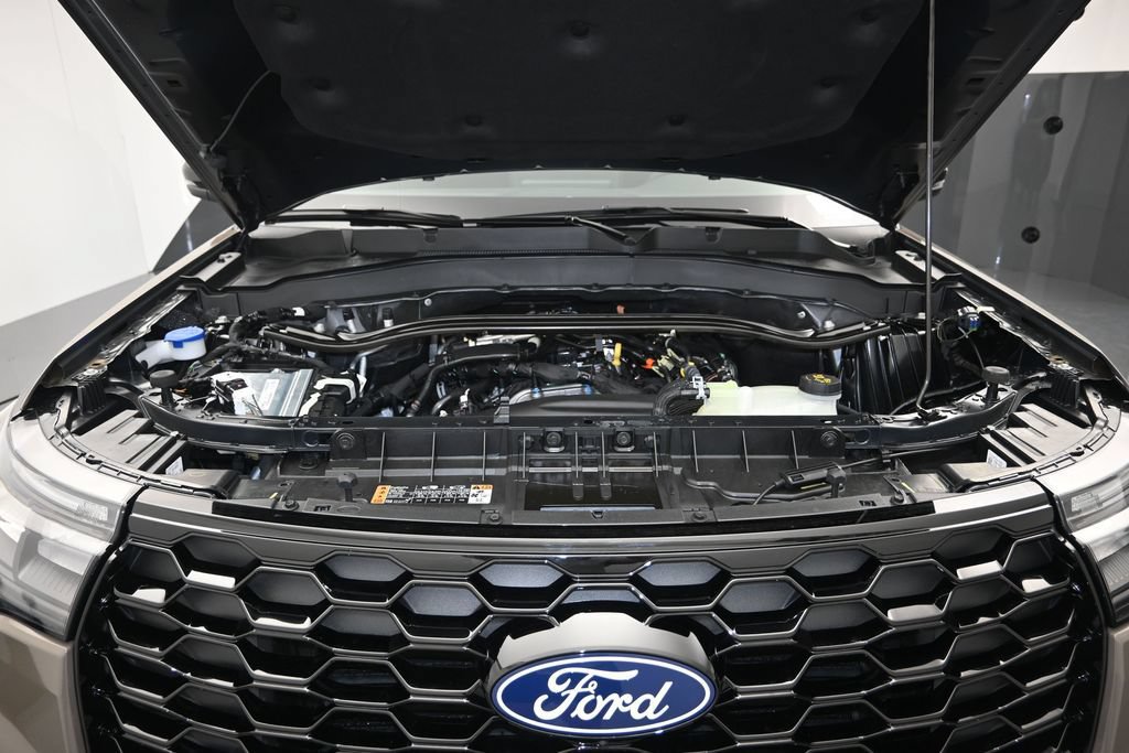 New 2027 Ford Explorer ST-Line w/ ST-Line Street Pack RWD image 29
