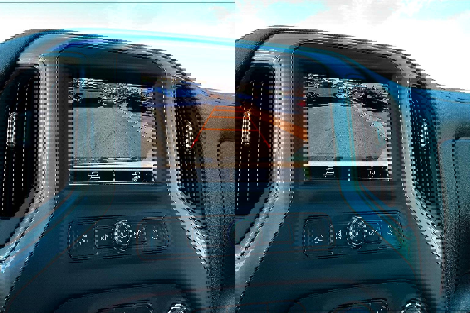 Certified 2024 Chevrolet Silverado 2500 Custom w/ Custom Convenience Package image 22