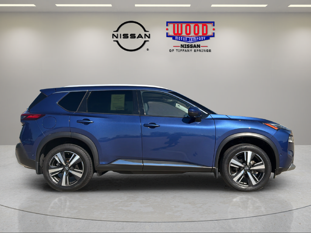 Certified 2023 Nissan Rogue Platinum AWD/4WD image 2