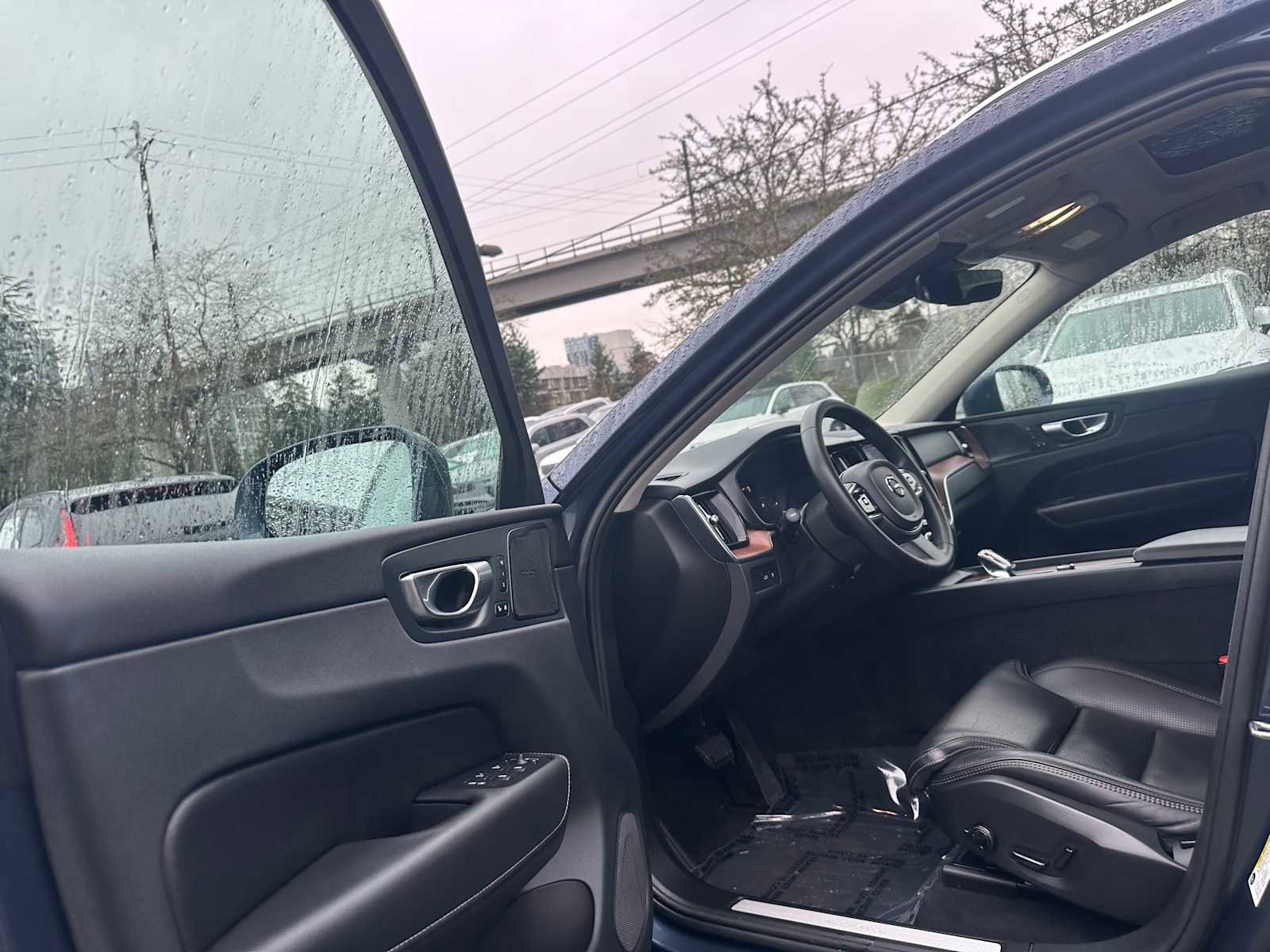 Certified 2023 Volvo XC60 T8 Ultimate image 20