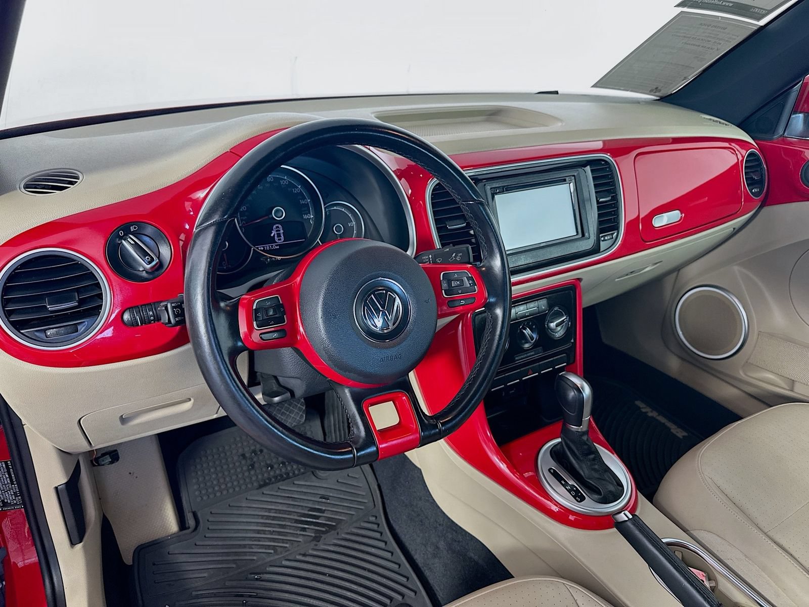 Used 2019 Volkswagen Beetle 2.0T S FWD image 9