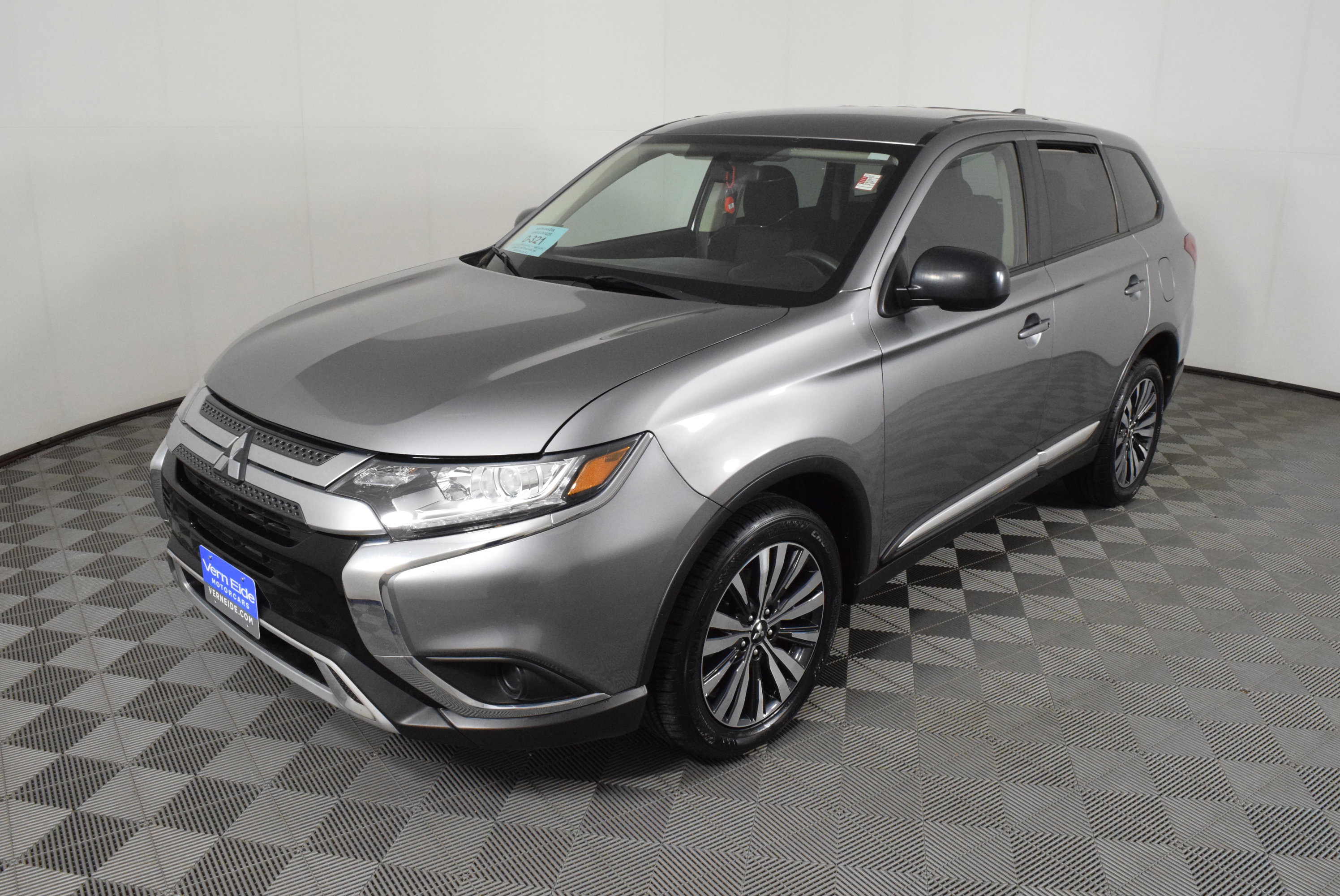Used 2020 Mitsubishi Outlander ES image 9