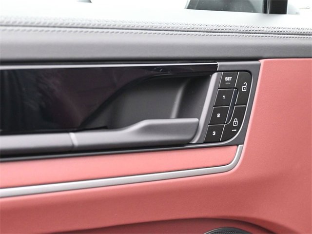 New 2026 Porsche Cayenne S image 15